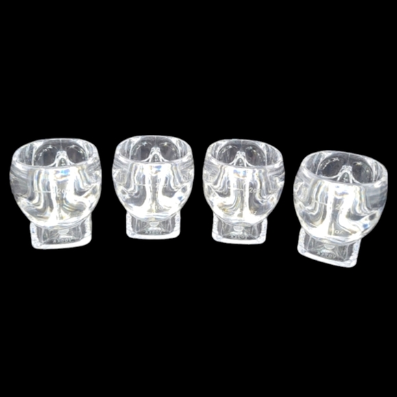 NEW 4"CRYSTAL HEAD" VODKA SKULL PLASTIC SHOT GLASSES - Picture 2 of 8